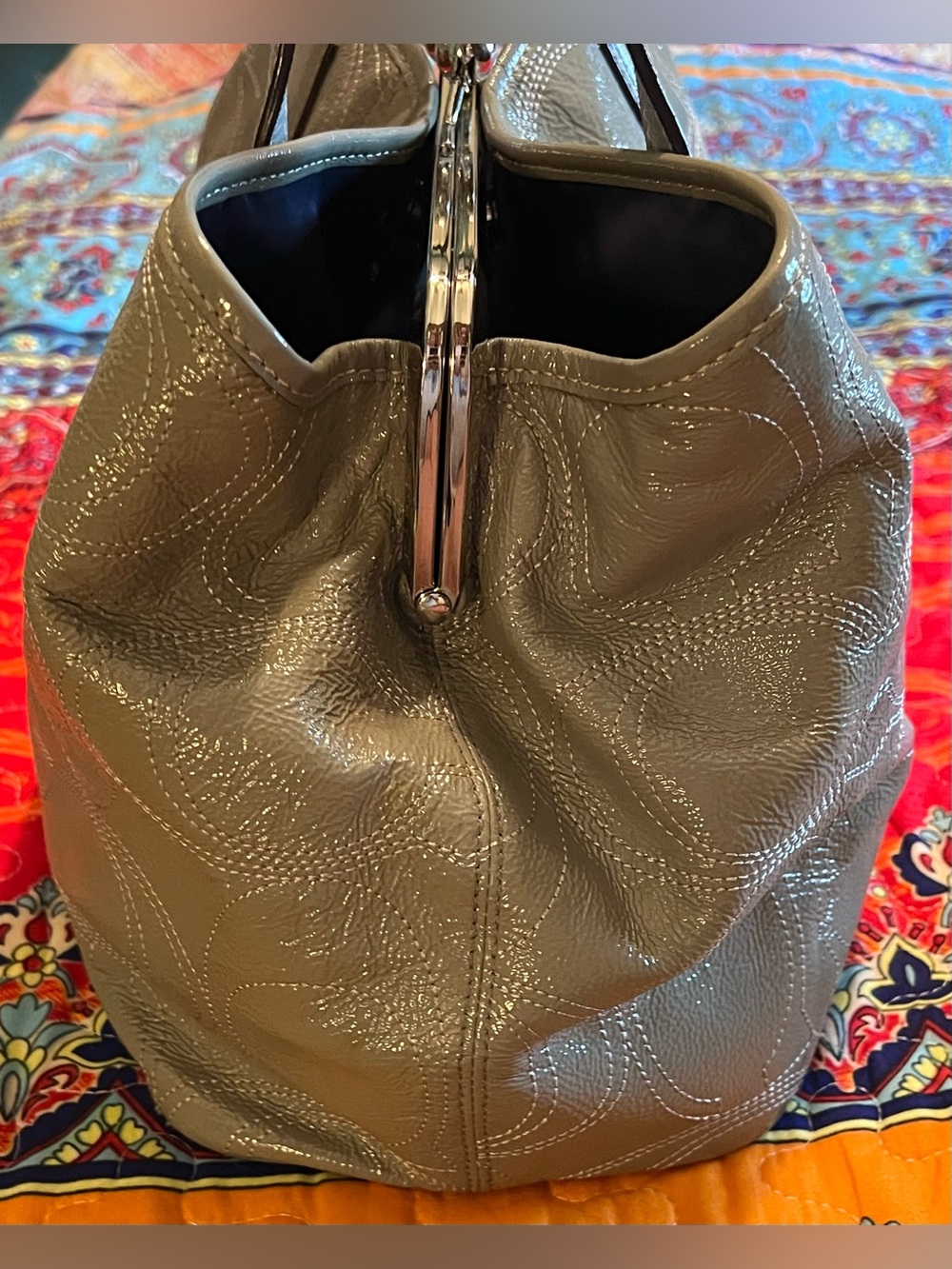 Like New Coach Signature Stitch Framed Carryall Shoulder Bag with Kisslock—Gray - Picture 13 of 16